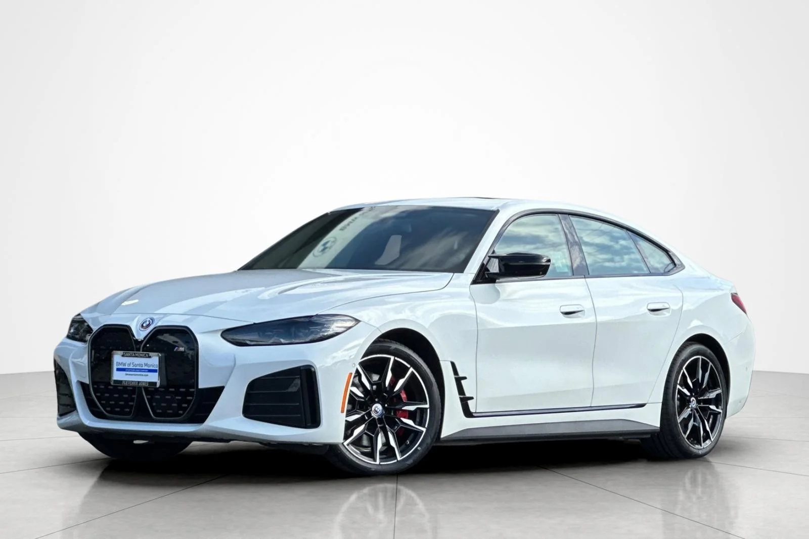 Certified Used 2023 Alpine White BMW M50 image 1