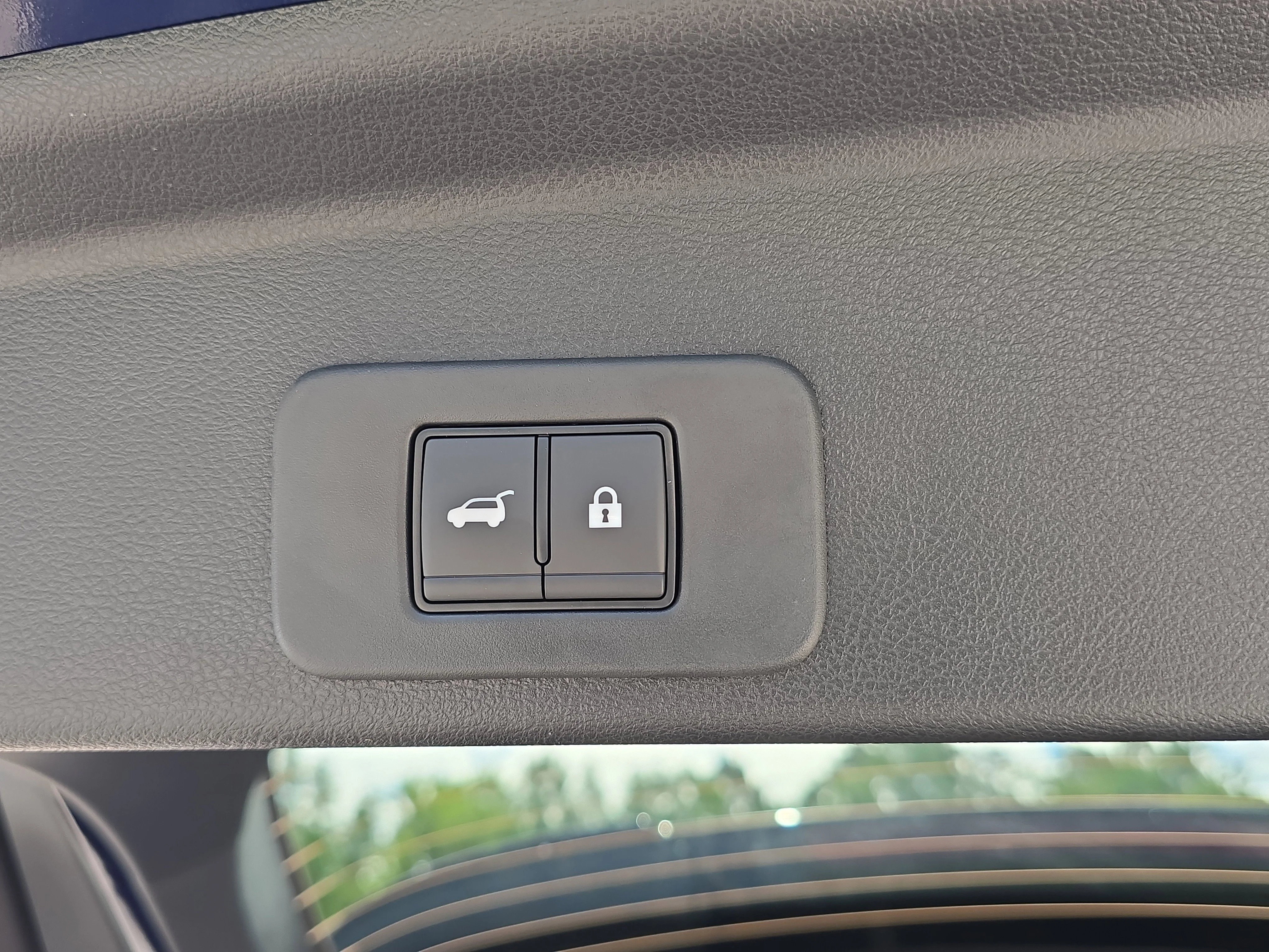 New 2026 Deep Ocean Blue Pearl Nissan SL image 11