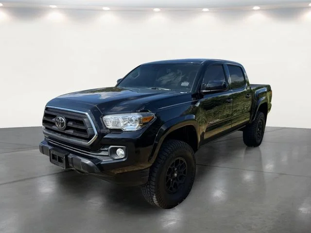 Used 2020 Black Toyota SR5 image 2