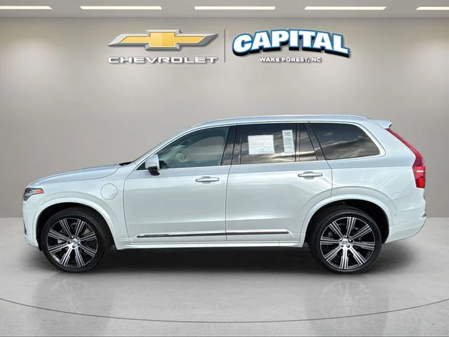 Used 2022 White Volvo T8 Inscription 7 Passenger image 33