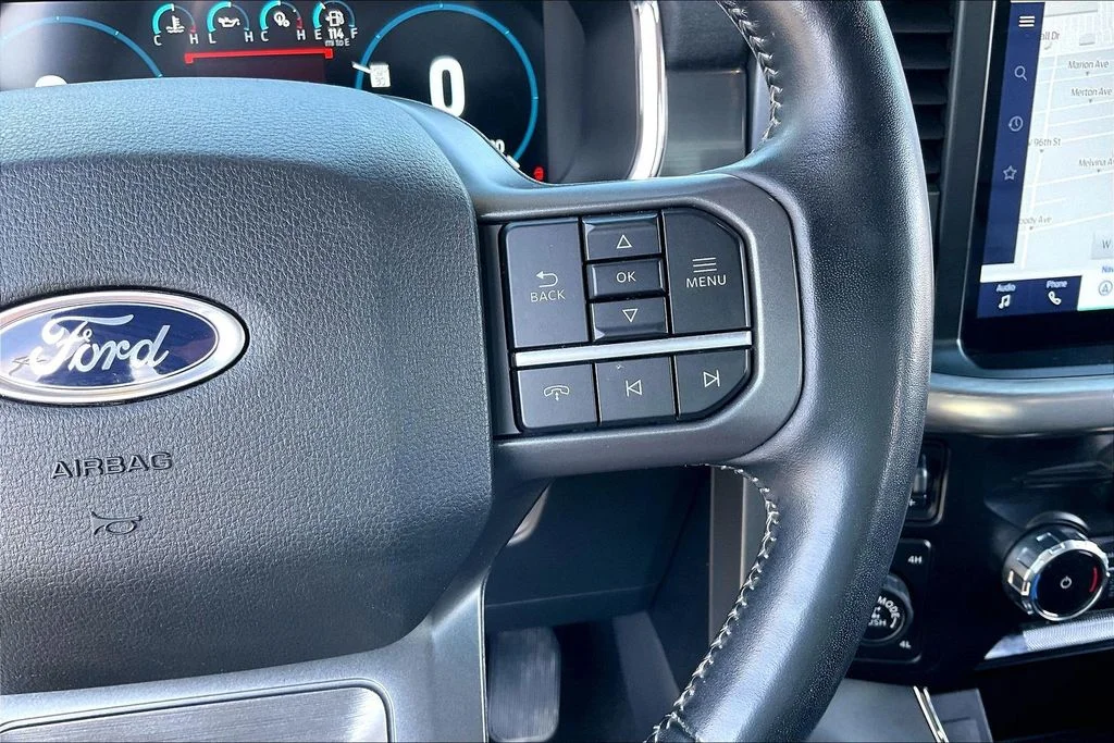 Used 2022 Blue Ford Lariat image 18