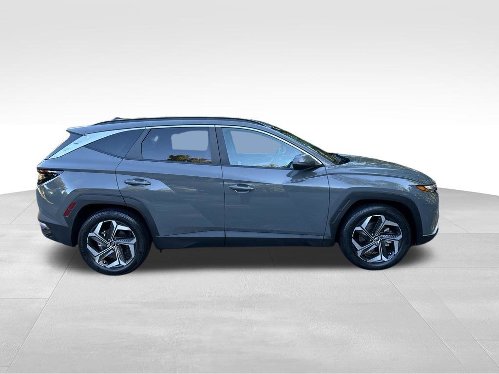 Used 2024 Gray Hyundai SEL image 7
