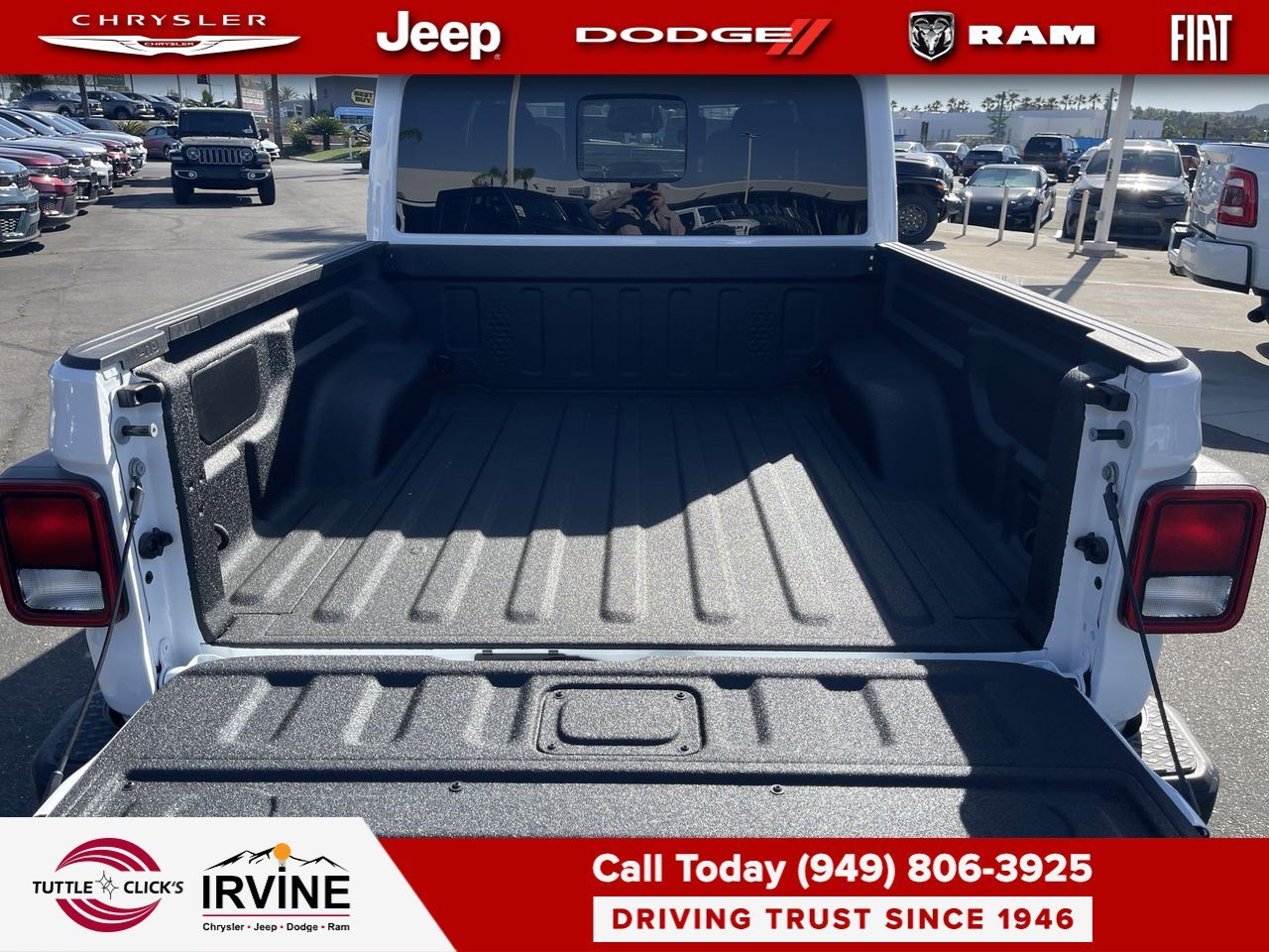 New 2026 Bright White Clearcoat Jeep Sport S image 27