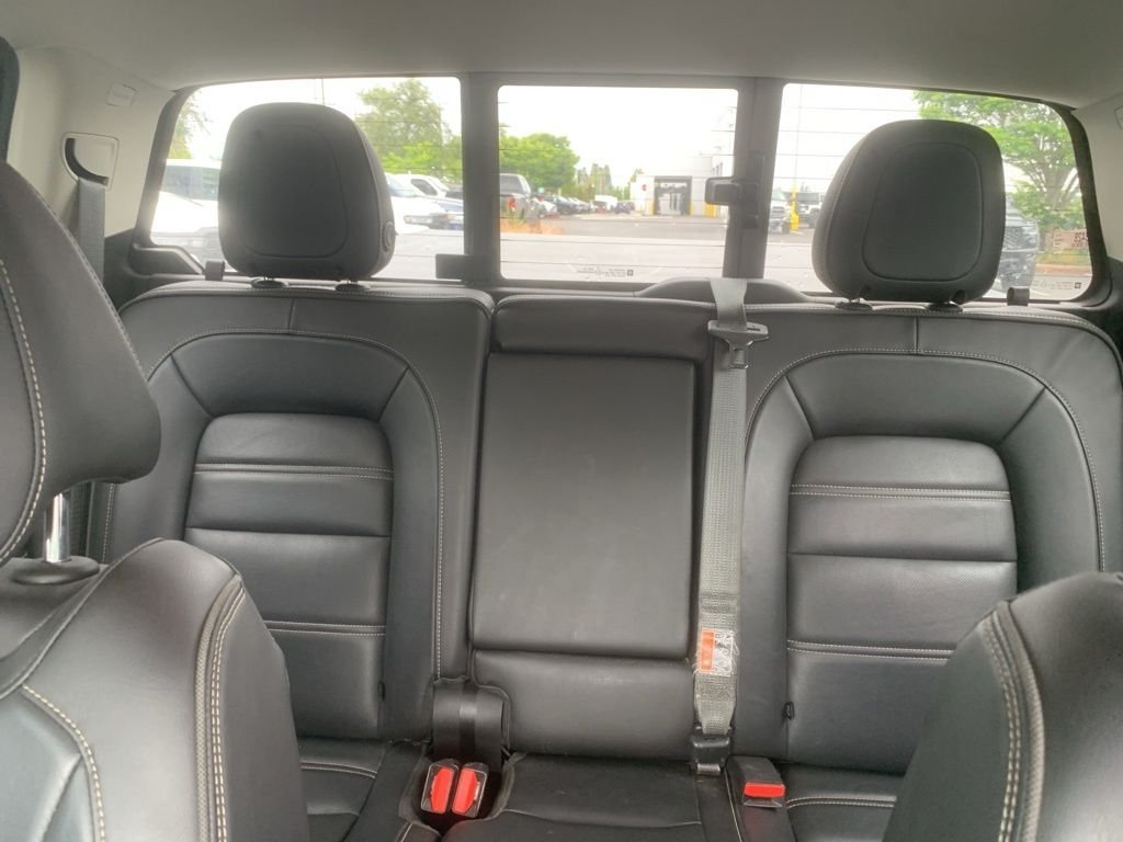 Used 2018 Summit White GMC Denali image 29