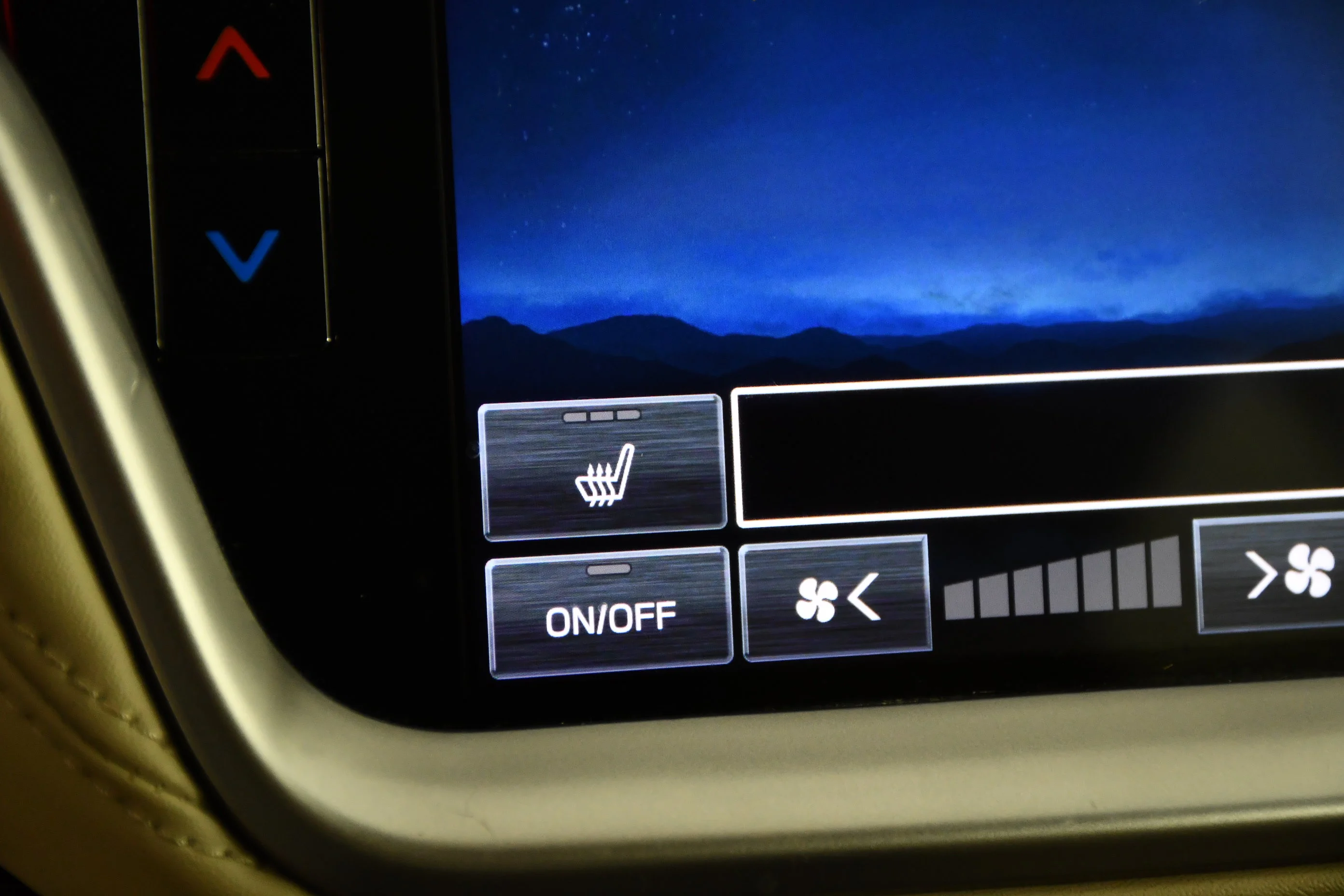 Used 2020 Tungsten Metallic Subaru Limited image 30