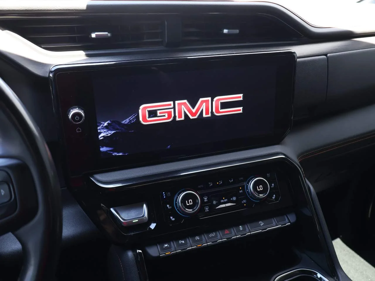Used 2025 Summit White GMC AT4 Crew Cab image 12