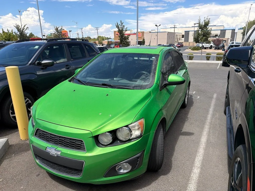 Used 2014 Green Chevrolet LT image 1