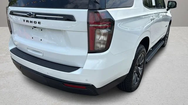 Used 2023 Summit White Chevrolet Z71 image 41