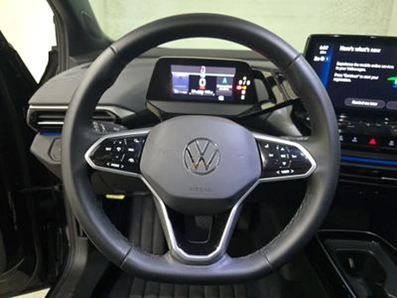 Used 2023 Black Volkswagen Pro S Plus image 10