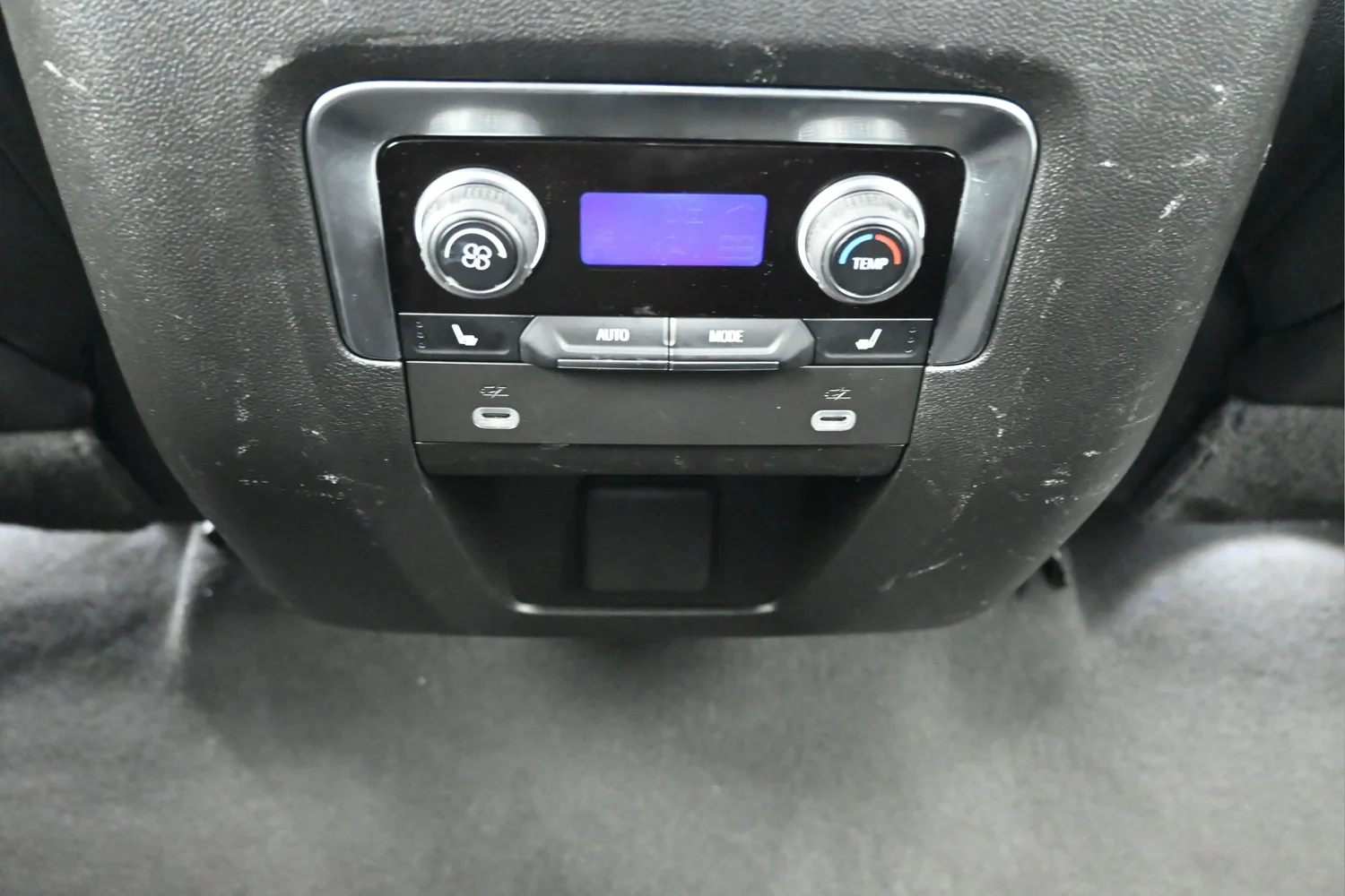 Used 2024 Black Chevrolet Premier image 19