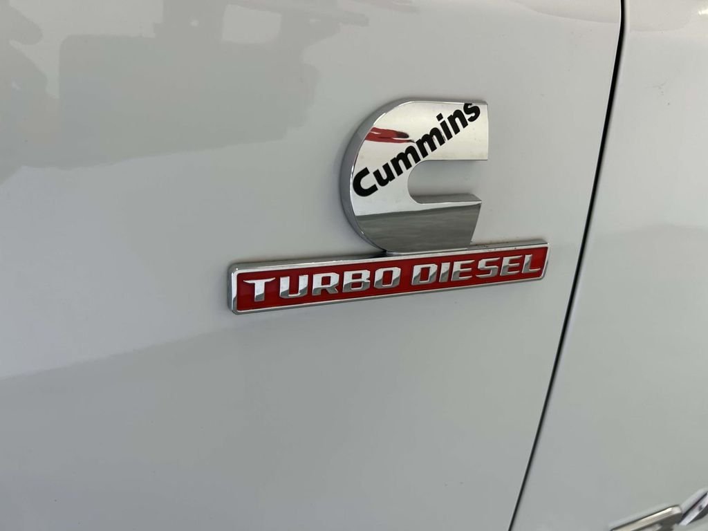 Used 2024 White Ram Big Horn image 10