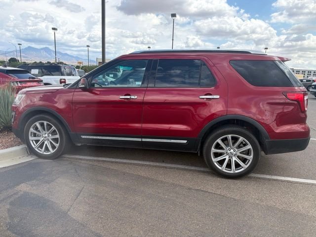 Used 2017 Ruby Red Metallic Ford Limited image 15