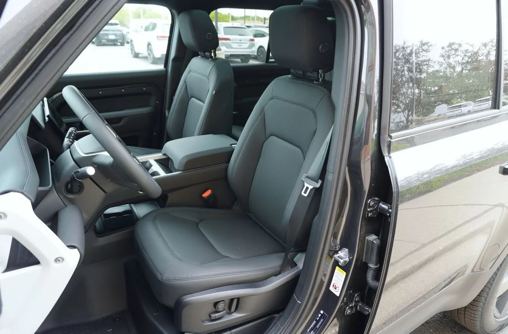 Used 2026 Gray Land Rover S image 13