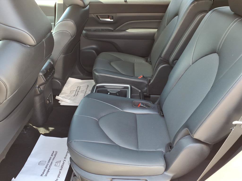 Used 2025 Beige Toyota XLE image 13