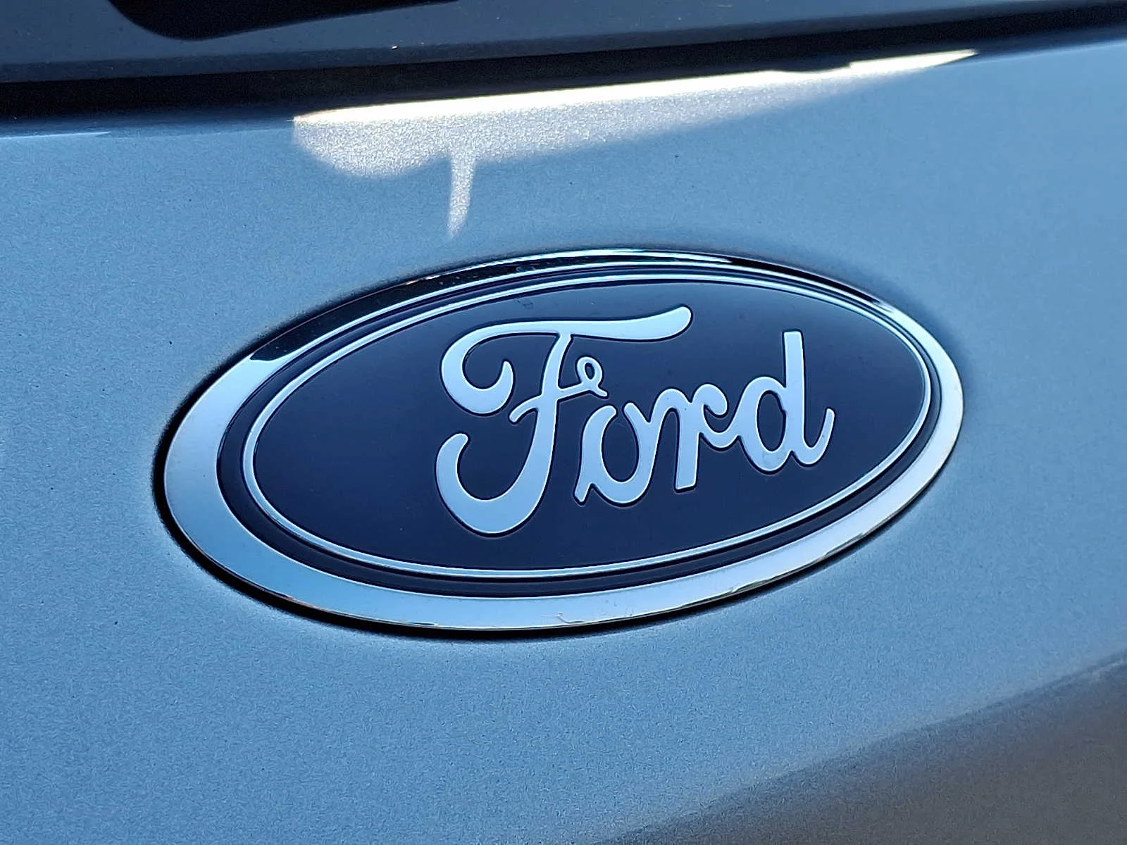 Used 2023 Iconic Silver Ford ST-Line image 32