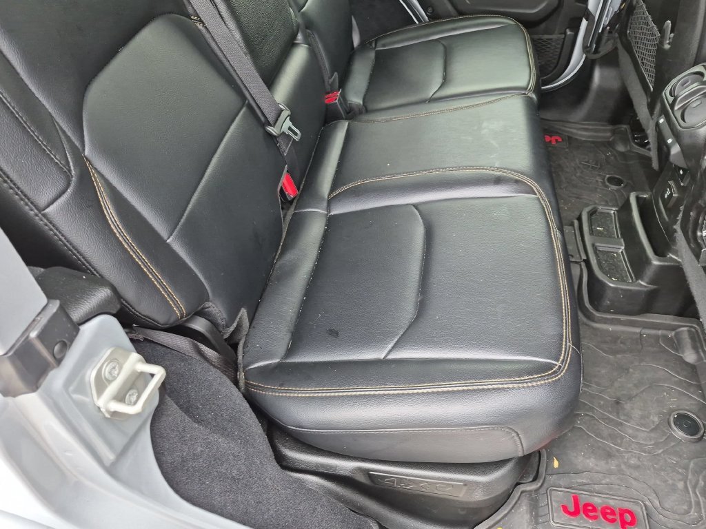Used 2024 Silver Jeep Sahara 4xe image 18