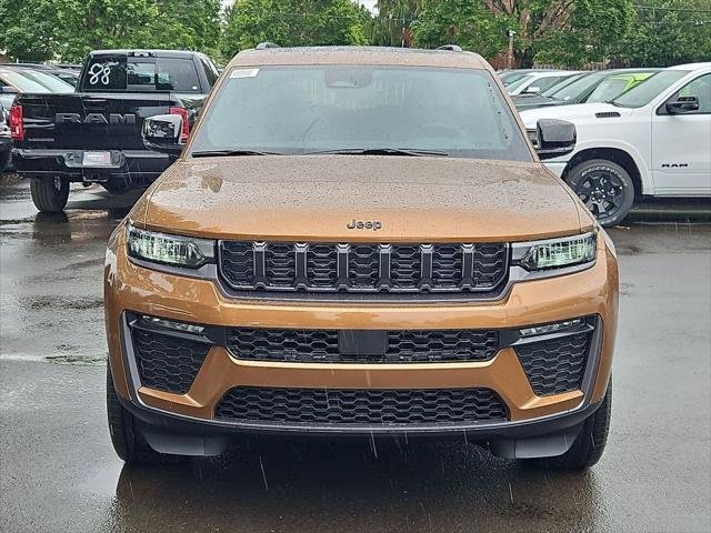 New 2026 Copper Shino Metallic Clear-Coat Exterior Paint Jeep Limited image 2