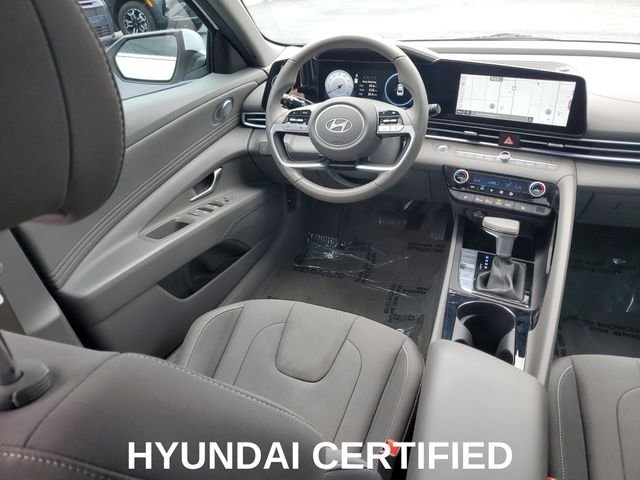 Certified Used 2025 White Hyundai SEL Convenience image 21