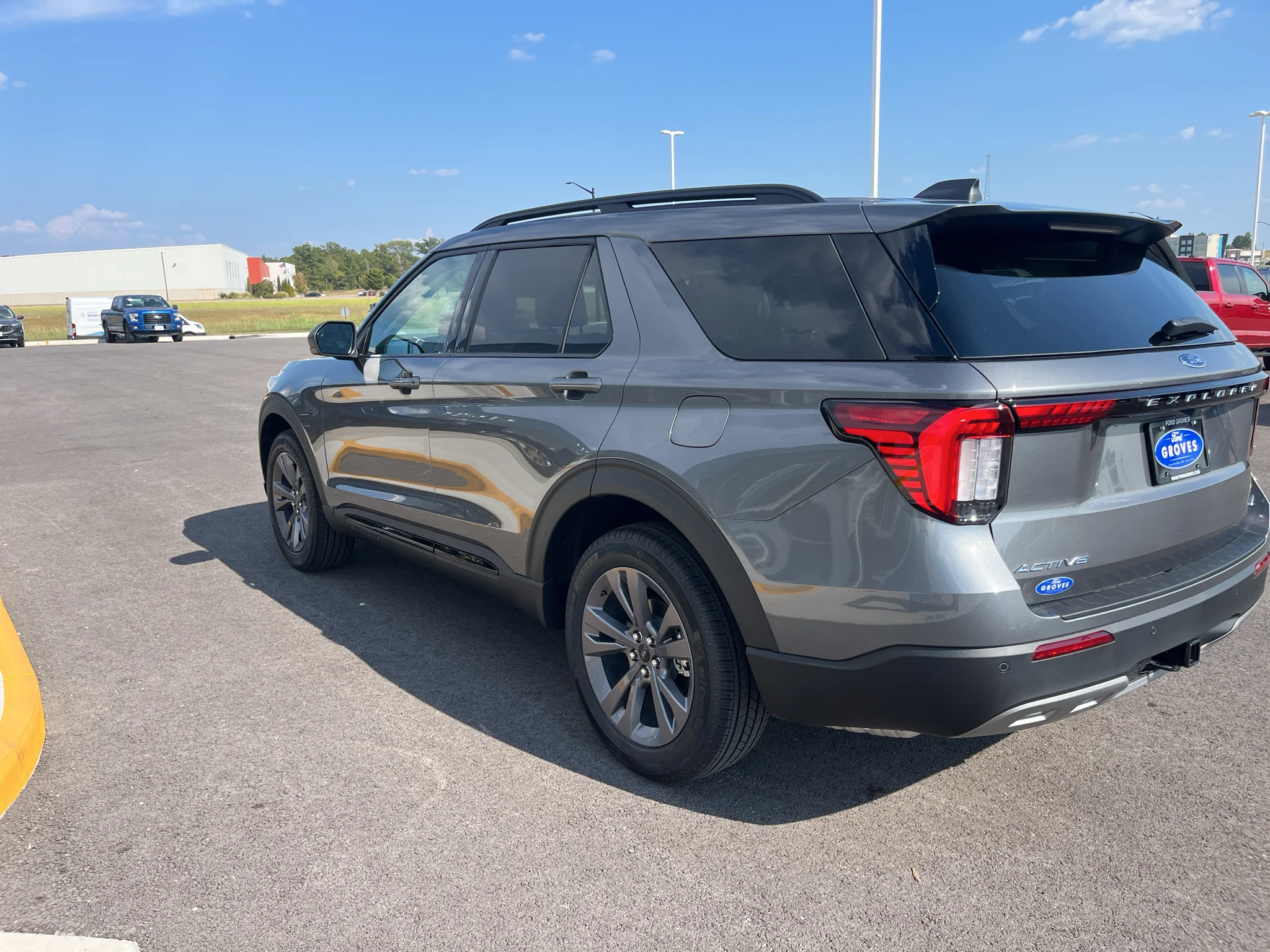 New 2026 Carbonized Gray Metallic Ford Active w/200A Pkg image 24