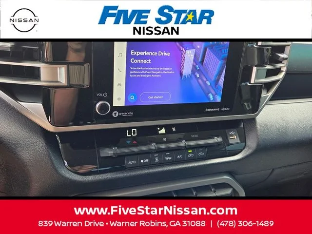 Used 2023  Toyota SR5 image 19