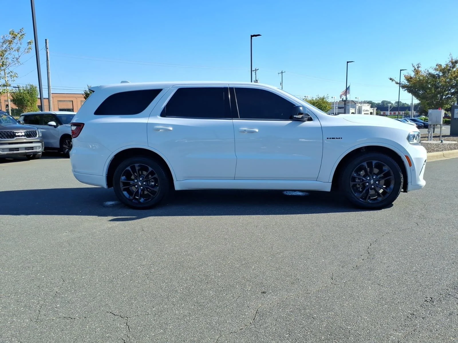 Used 2022 White Knuckle Clearcoat Dodge R/T Plus image 9