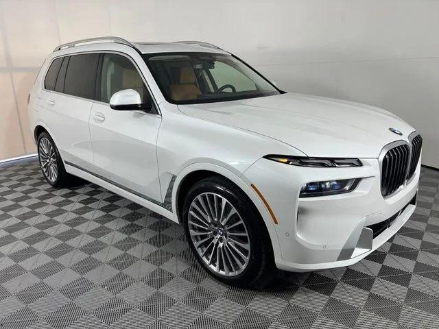 2027 BMW X7