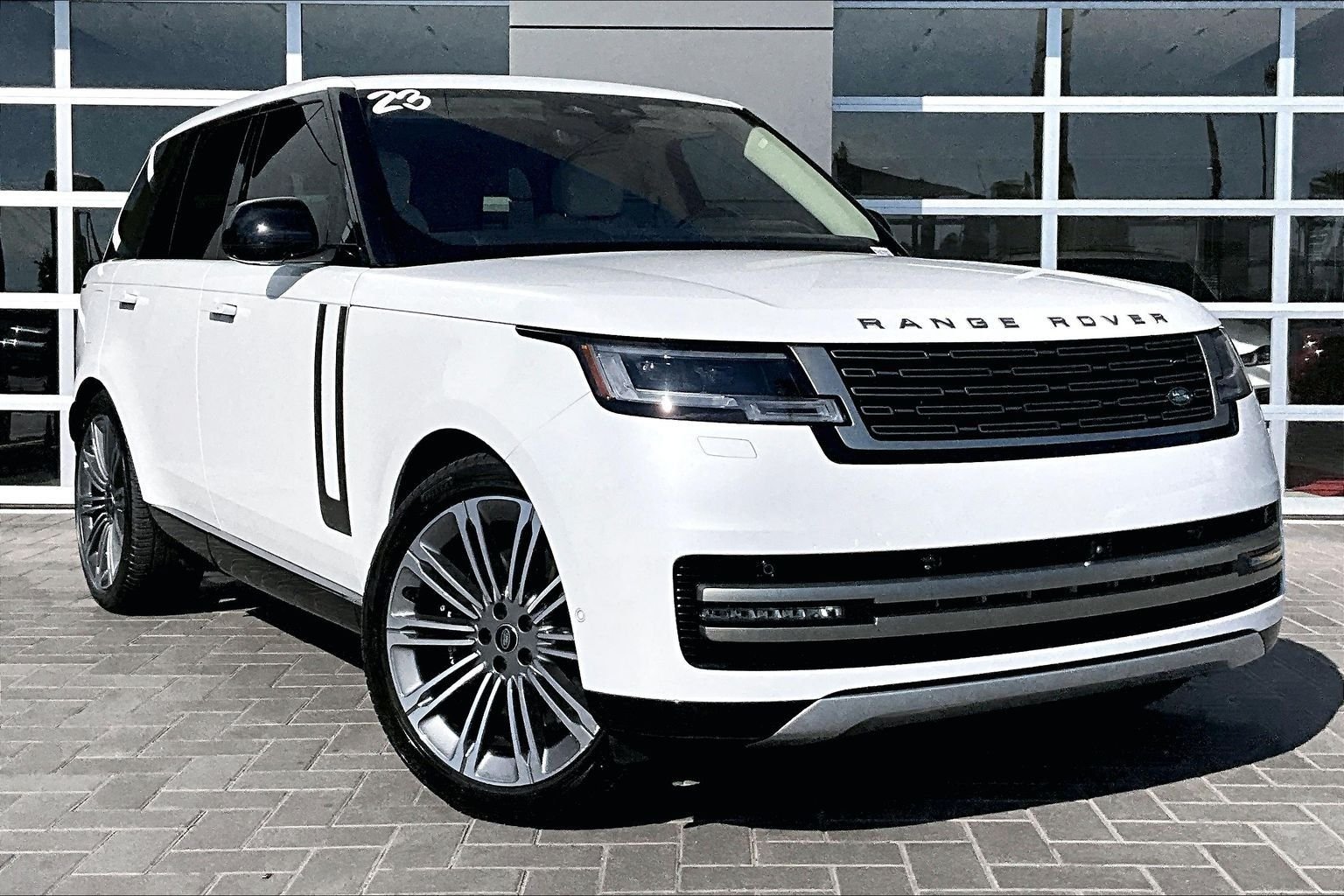 Certified Used 2023 White Land Rover SE image 3