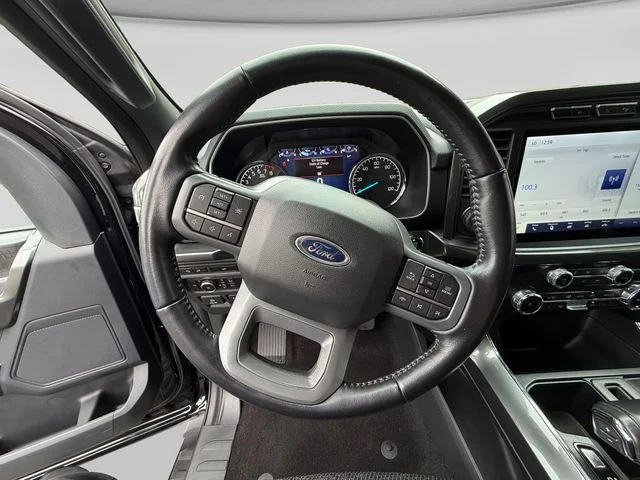 Used 2022 Black Ford XLT image 13