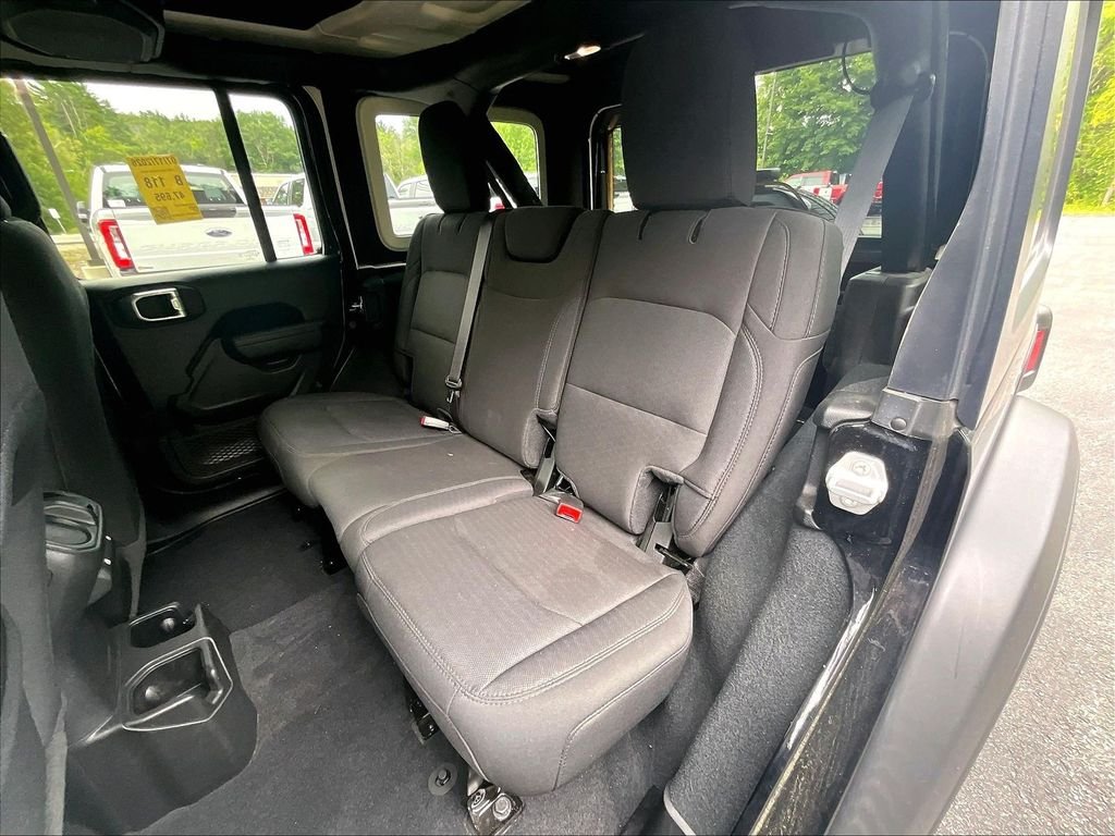 Used 2022 Black Clearcoat Jeep Unlimited Sport Altitude image 15