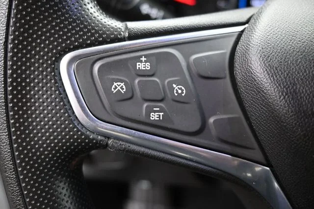 Used 2019 White Chevrolet LT image 19
