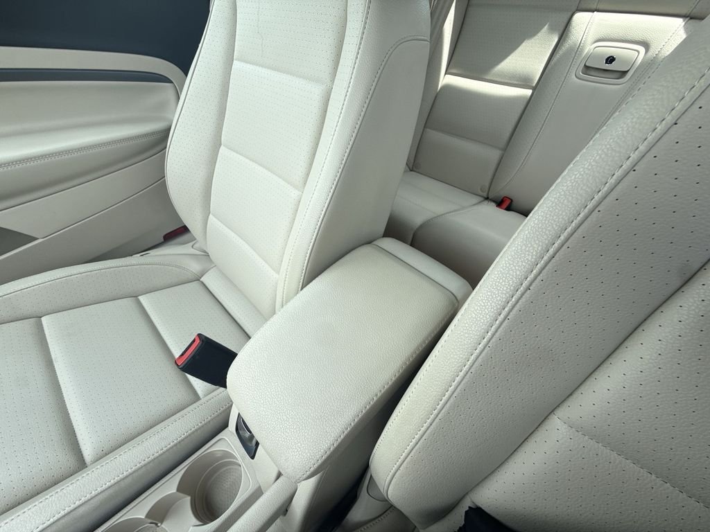 Used 2010 Beige Volkswagen Komfort Edition image 19