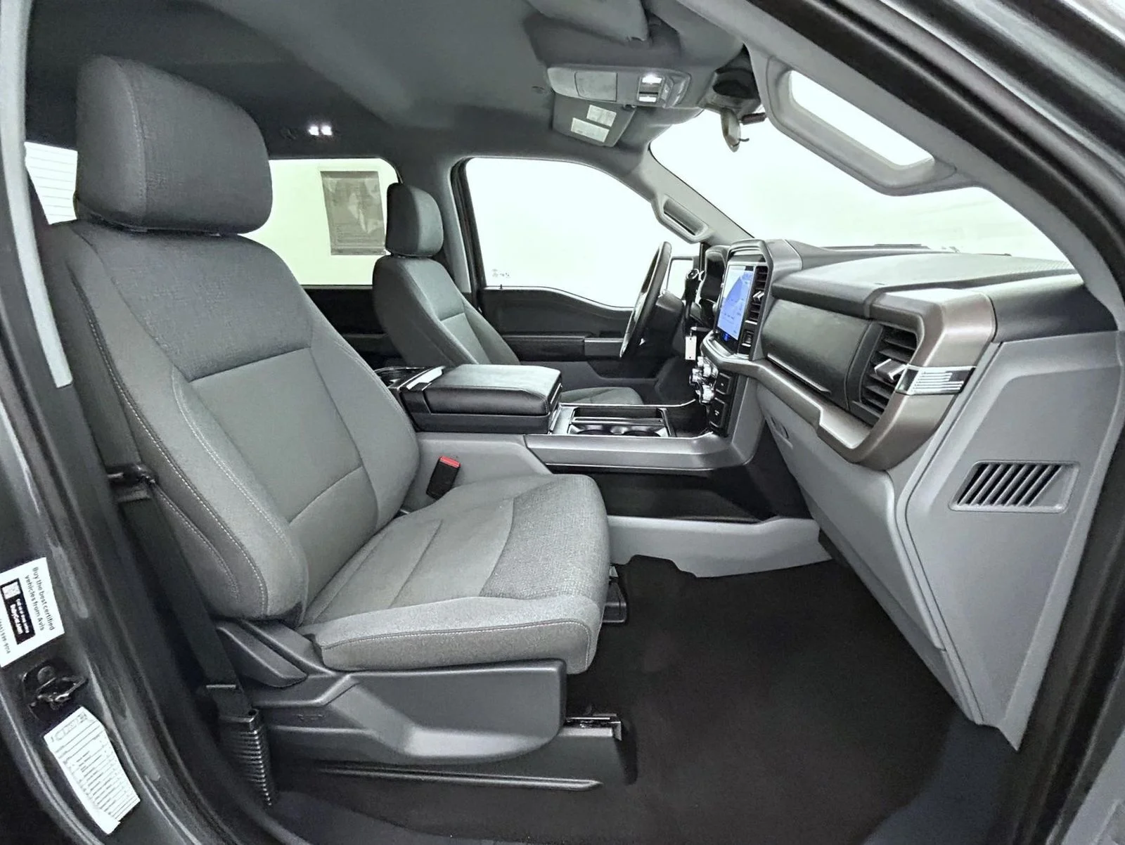 Used 2025 Gray Ford XLT image 15