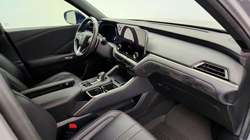 Used 2024 Incognito Lexus TX 500h F SPORT Premium AWD w/ Technology & Convenience Pkgs image 25