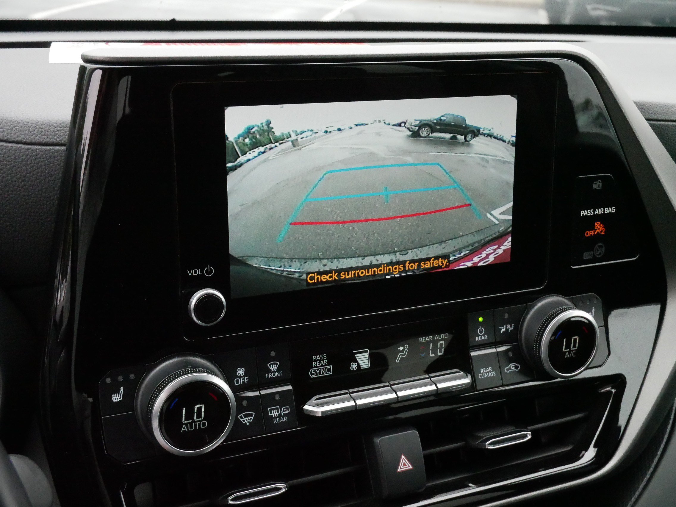 2024 Toyota Highlander XLE - Photo 31