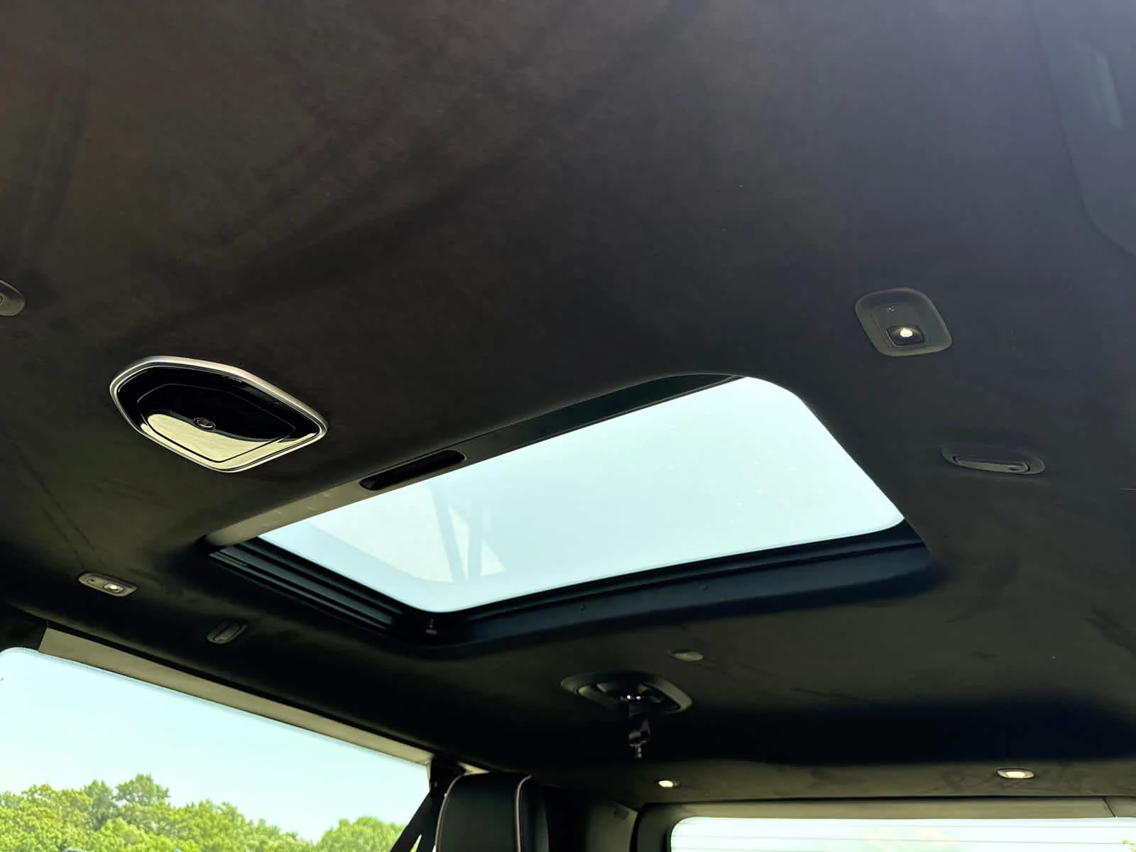 New 2026 Bright White Clearcoat Jeep Summit Reserve image 33