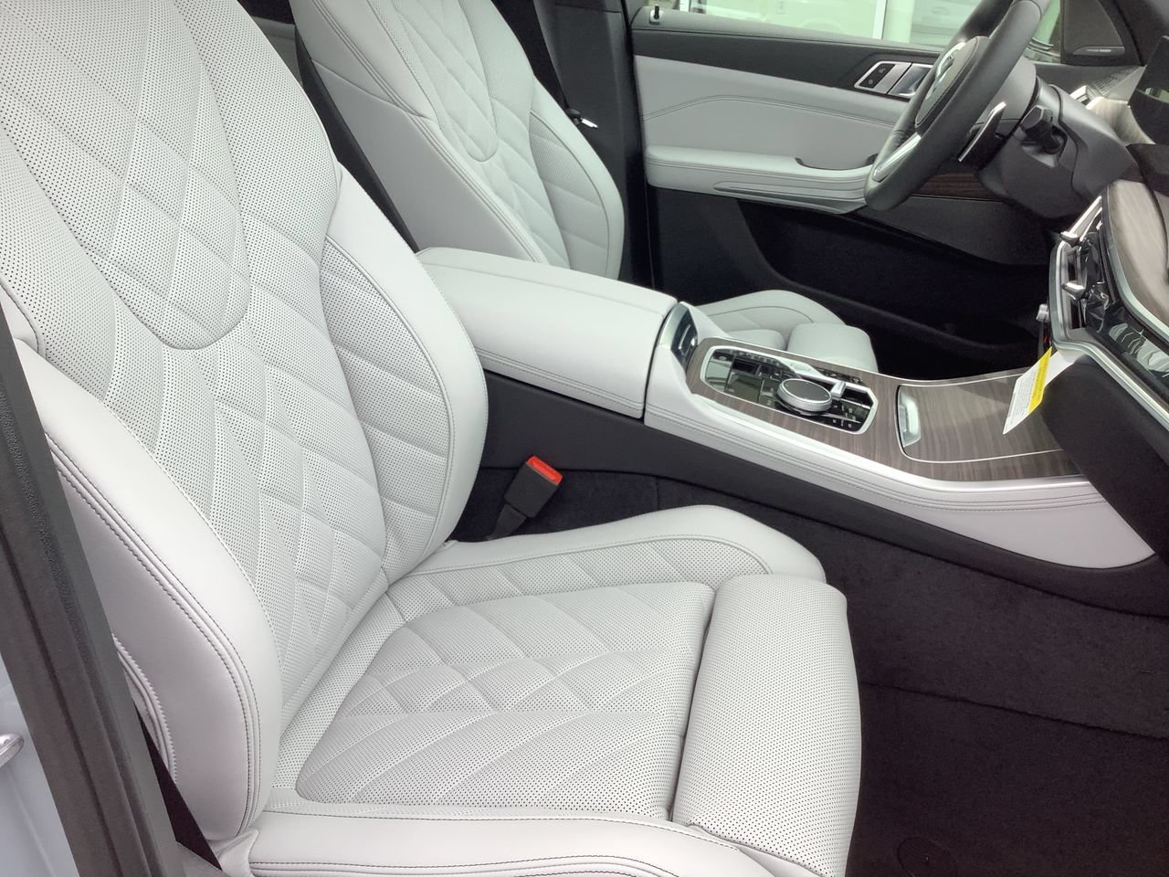 New 2026 Brooklyn Grey Metallic BMW xDrive40i image 35