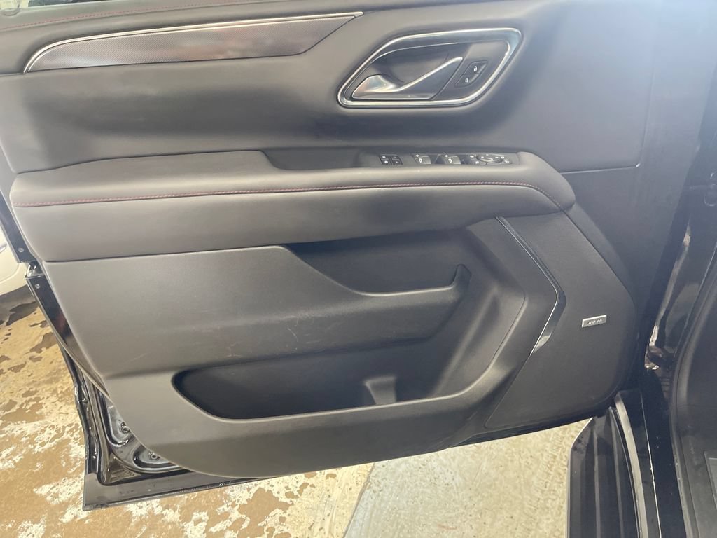 Used 2021 BLACK Chevrolet RST image 15
