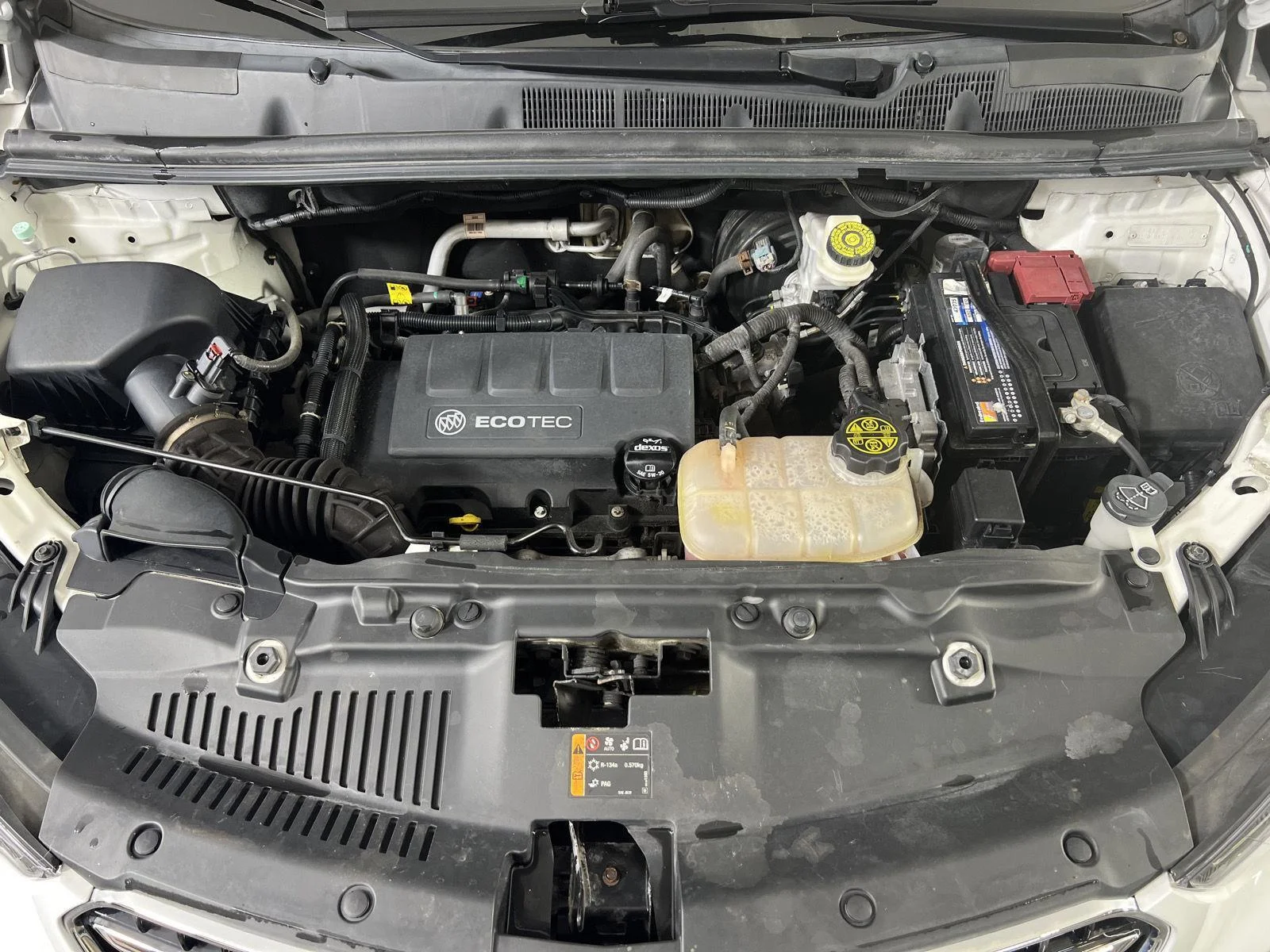 Used 2019 Summit White Buick Sport Touring image 27