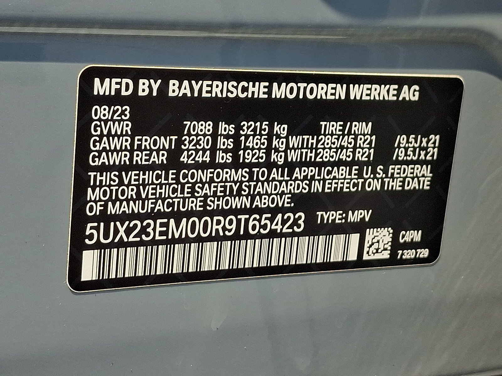 Used 2024 Brooklyn Grey Metallic BMW xDrive40i image 39
