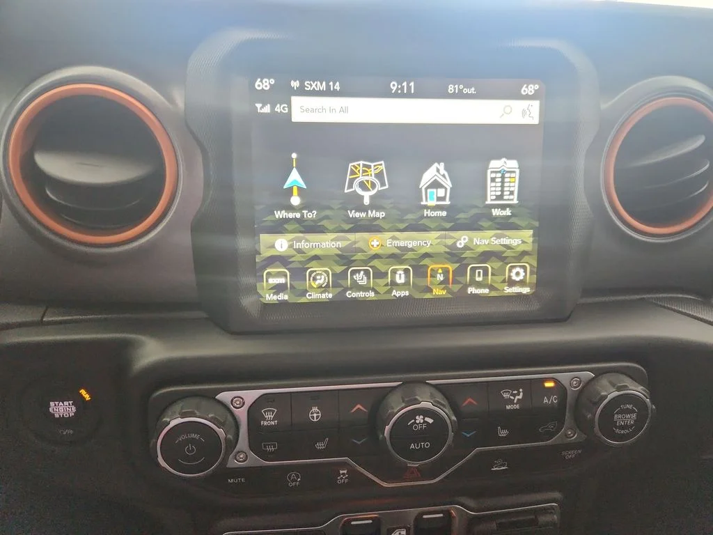 Used 2023 White Jeep Mojave image 28