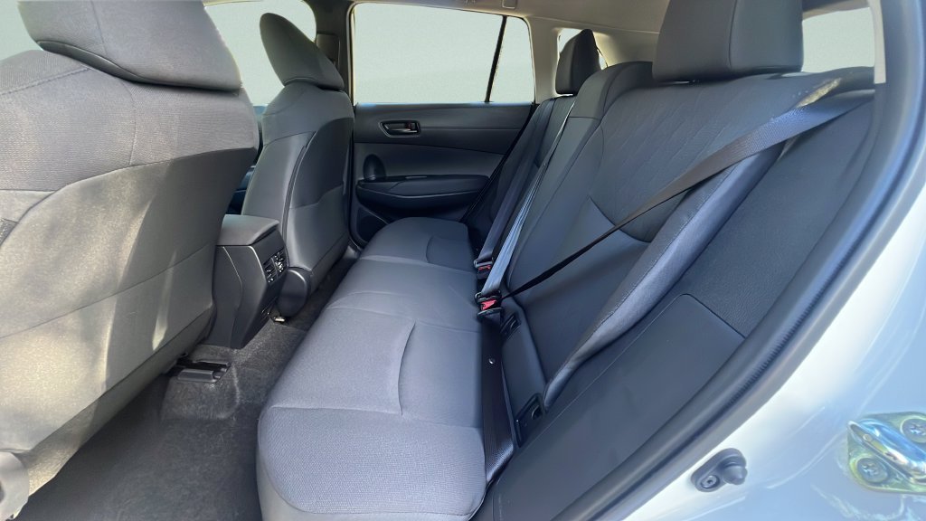 New 2026 Wind Chill Pearl <sup>1</sup> Toyota  LE image 12