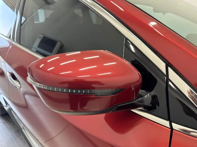 Used 2016 Cayenne Red Metallic Nissan S image 40