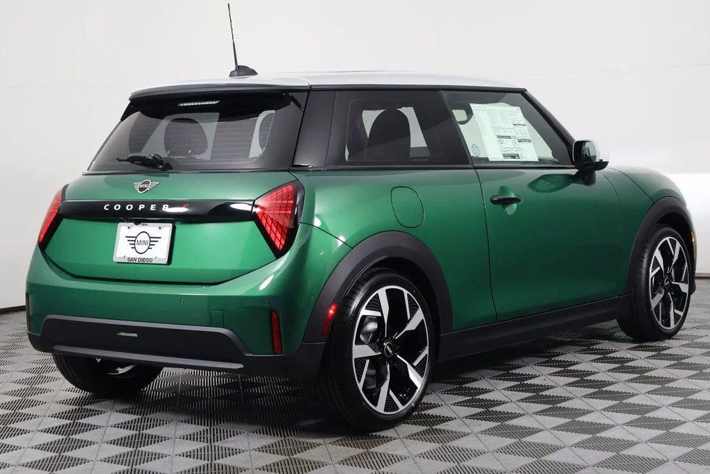 New 2026 British Racing Green MINI Iconic image 2