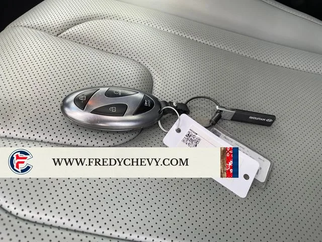 Used 2025 White Hyundai Limited image 29