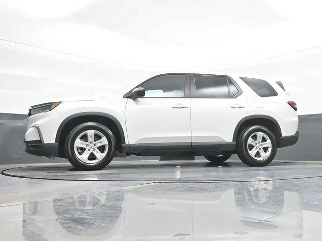 Used 2023  Honda LX image 21
