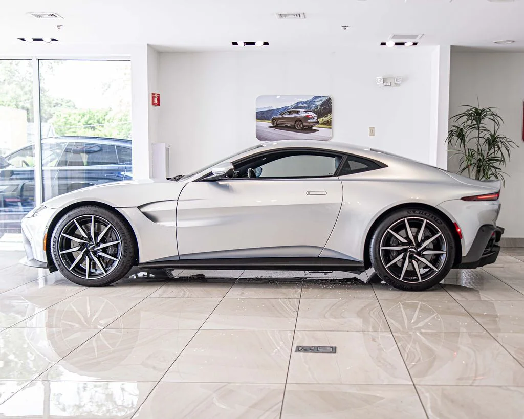 Used 2020 Silver Aston Martin Base image 6