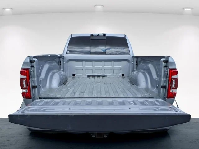Used 2019 Silver Ram Laramie image 11