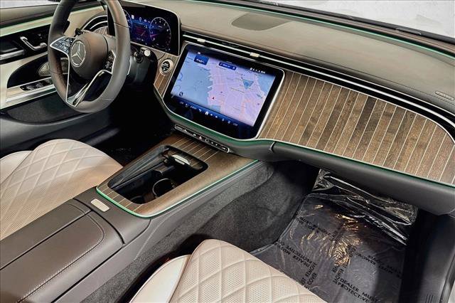 New 2026 MANUFAKTUR Alpine Grey Mercedes-Benz E 450 image 57