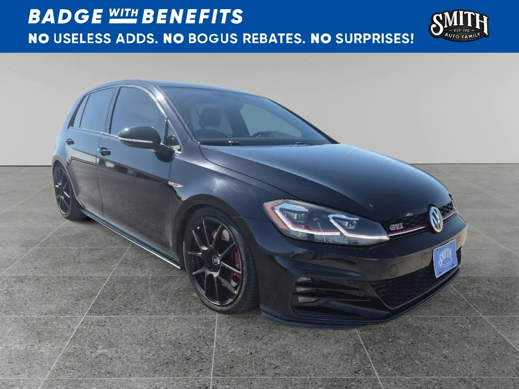 Used 2019 Deep Black Pearl Effect Volkswagen SE image 1