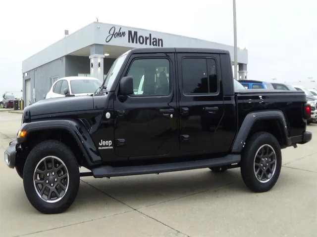 2022 Jeep Gladiator Overland